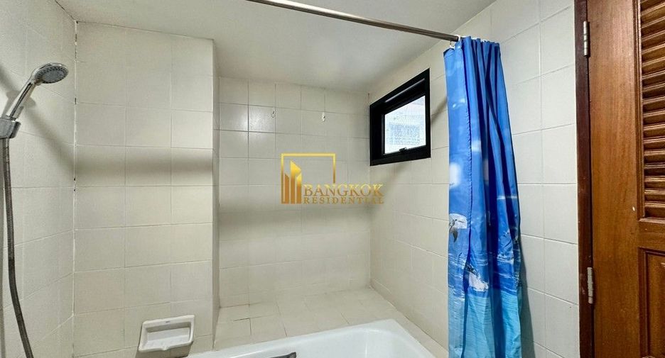 Condo en alquiler y en venta de 4 habitaciones en Watthana, Bangkok