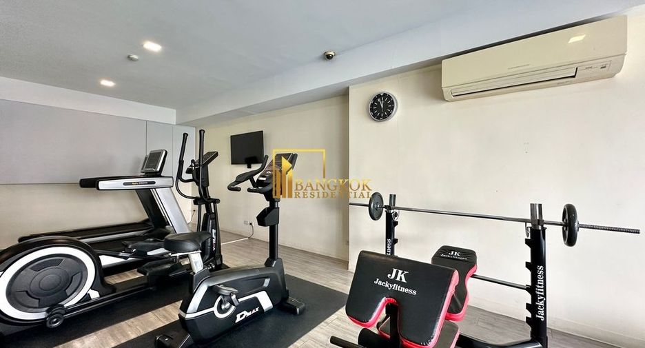 Condo en alquiler y en venta de 4 habitaciones en Watthana, Bangkok