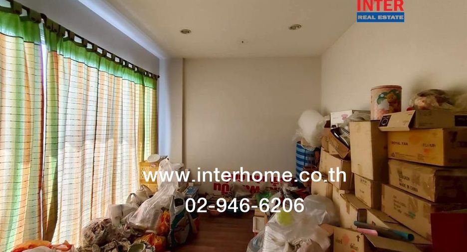 For sale 3 bedrooms townhouse in Nong Khaem, Bangkok
