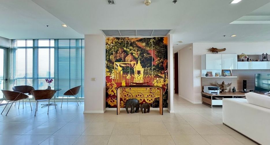 For rent and for sale 3 bedrooms condo in Sathon, Bangkok