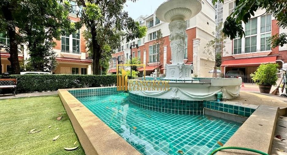 À louer et à vendre 4 chambres maison à Watthana, Bangkok
