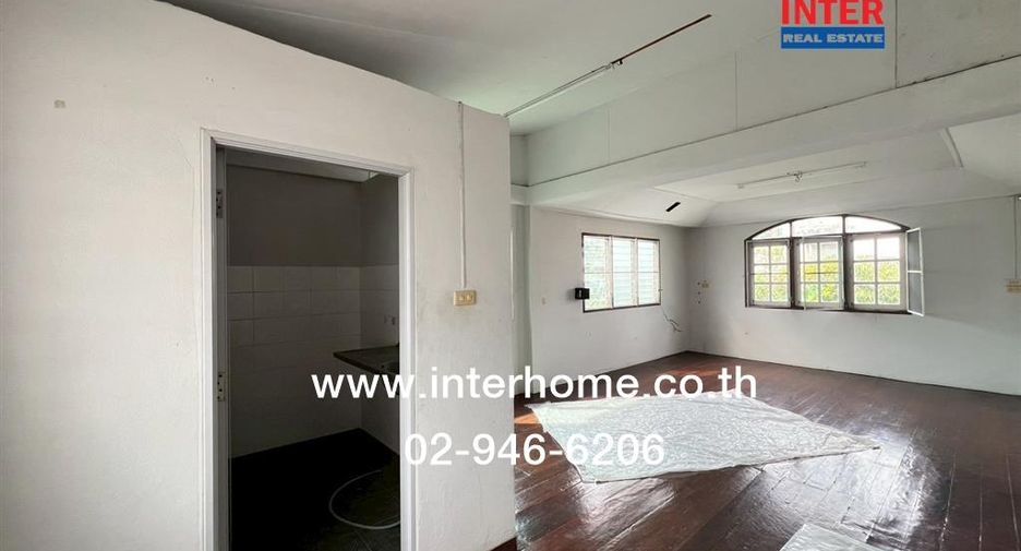 For sale 12 bedrooms retail Space in Khlong San, Bangkok