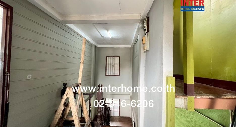 For sale 12 bedrooms retail Space in Khlong San, Bangkok