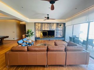 Condo en alquiler y en venta de 4 habitaciones en Watthana, Bangkok