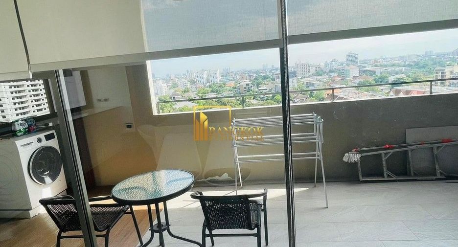 Condo en alquiler y en venta de 4 habitaciones en Watthana, Bangkok