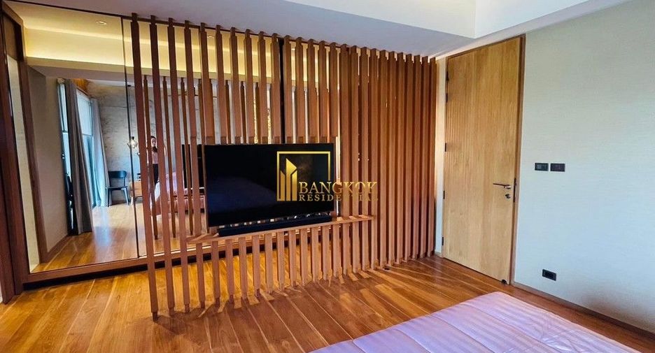 Condo en alquiler y en venta de 4 habitaciones en Watthana, Bangkok