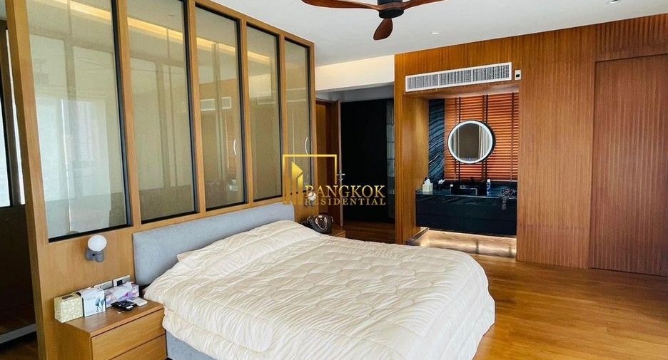 Condo en alquiler y en venta de 4 habitaciones en Watthana, Bangkok