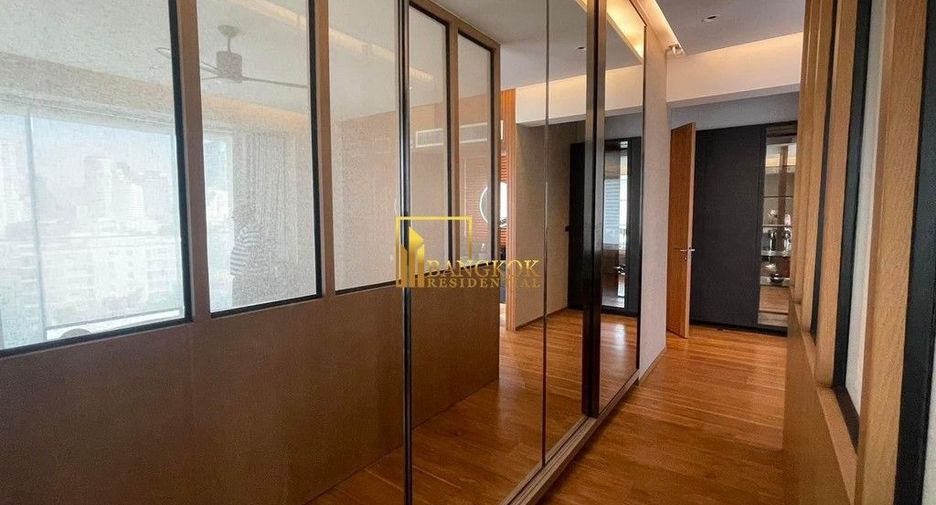 Condo en alquiler y en venta de 4 habitaciones en Watthana, Bangkok