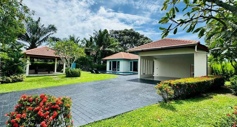 For rent 4 bedrooms house in Bang Lamung, Chonburi