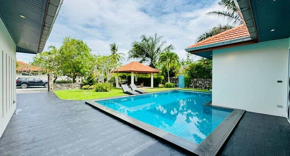 For rent 4 bedrooms house in Bang Lamung, Chonburi