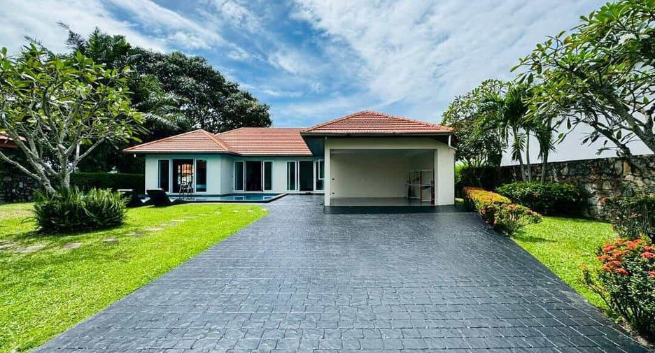 For rent 4 bedrooms house in Bang Lamung, Chonburi
