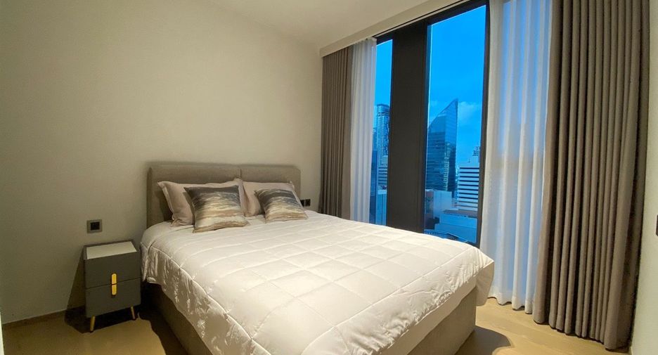 For rent 2 bedrooms condo in Pathum Wan, Bangkok
