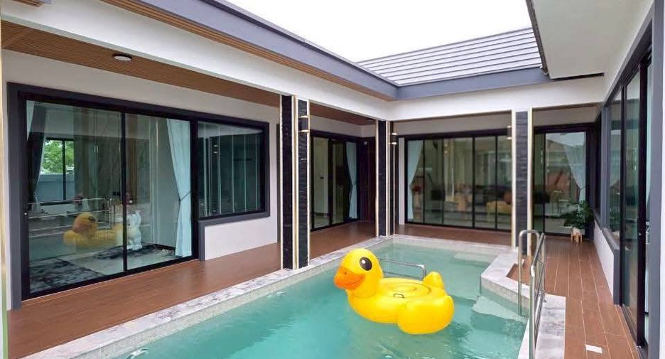 For sale 3 bedrooms villa in Bang Lamung, Chonburi