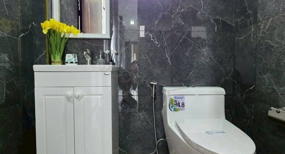 For sale 3 bedrooms villa in Bang Lamung, Chonburi