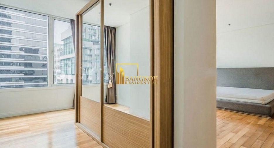 Condo en alquiler y en venta de 3 habitaciones en Sathon, Bangkok