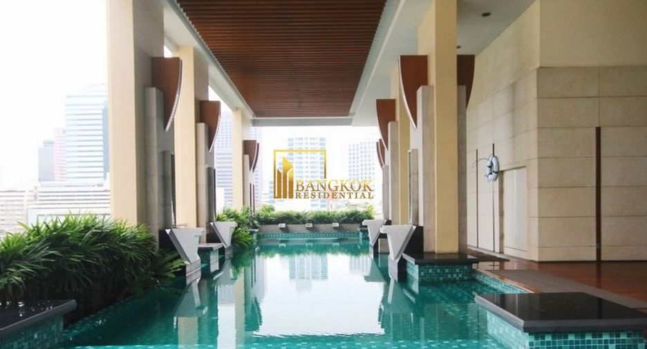 Condo en alquiler y en venta de 3 habitaciones en Sathon, Bangkok