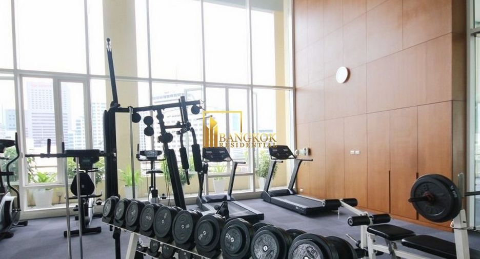 Condo en alquiler y en venta de 3 habitaciones en Sathon, Bangkok