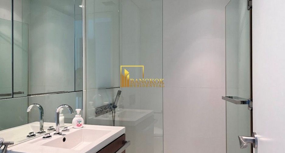 For rent and for sale 2 bedrooms condo in Pathum Wan, Bangkok