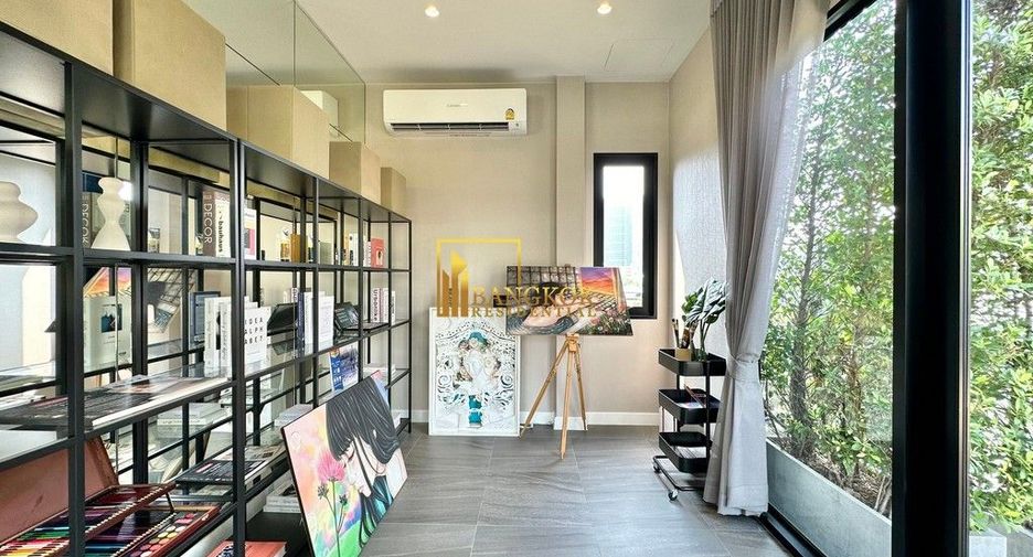 For sale 4 bedrooms house in Bang Kapi, Bangkok