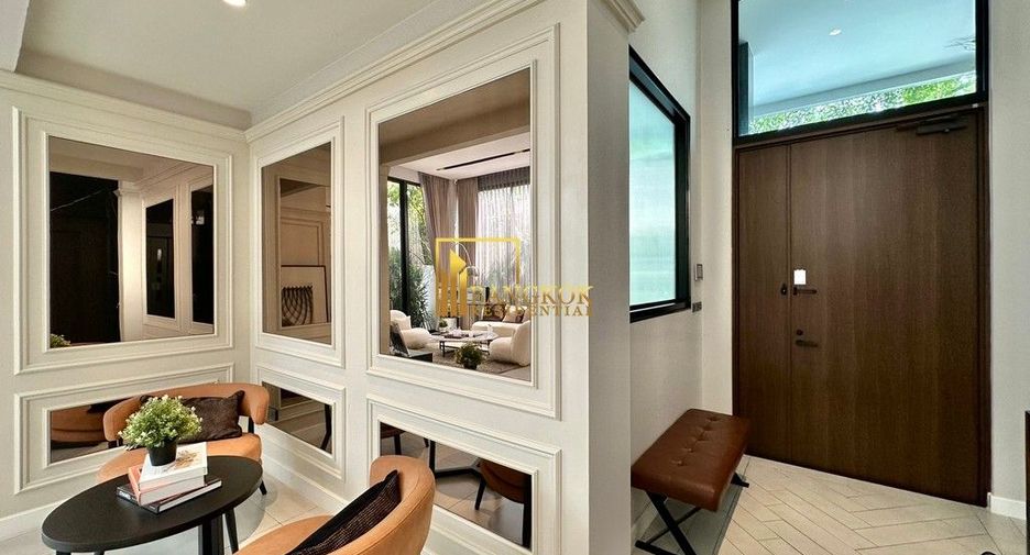 For sale 4 bedrooms house in Bang Kapi, Bangkok