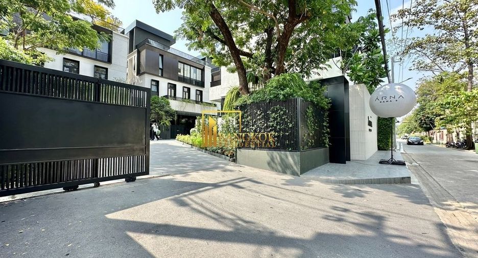 For sale 4 bedrooms house in Bang Kapi, Bangkok