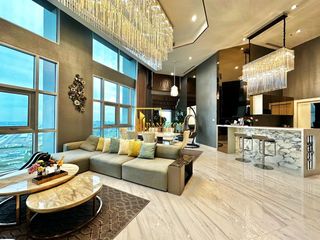 For rent and for sale 2 bedrooms condo in Huai Khwang, Bangkok