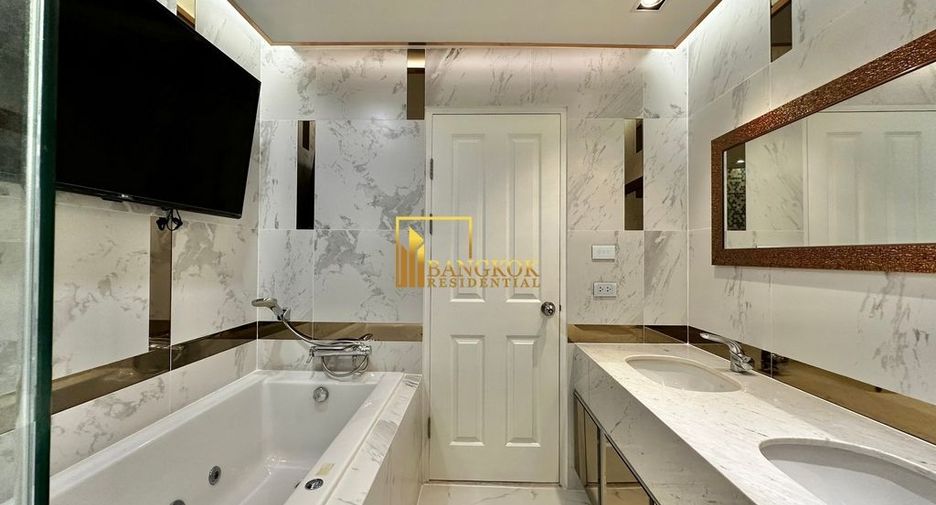 For rent and for sale 2 bedrooms condo in Huai Khwang, Bangkok