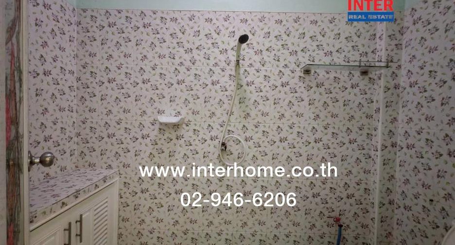For sale 2 bedrooms townhouse in Bang Khen, Bangkok