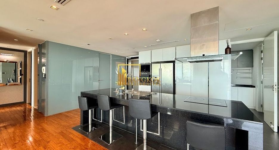 For rent and for sale 3 bedrooms condo in Yan Nawa, Bangkok