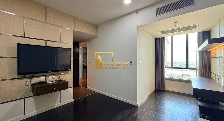 For rent and for sale 3 bedrooms condo in Yan Nawa, Bangkok