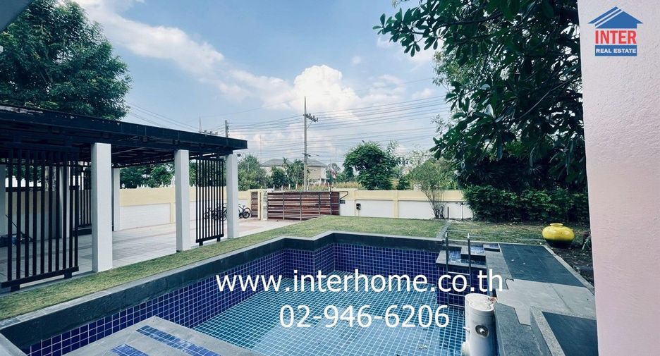 For sale 7 bedrooms house in Mueang Pathum Thani, Pathum Thani