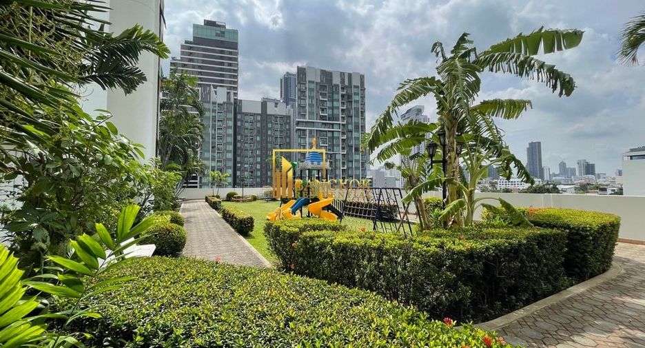 Condo en alquiler y en venta de 4 habitaciones en Watthana, Bangkok