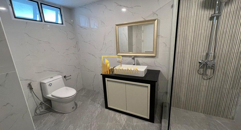 Condo en alquiler y en venta de 4 habitaciones en Watthana, Bangkok