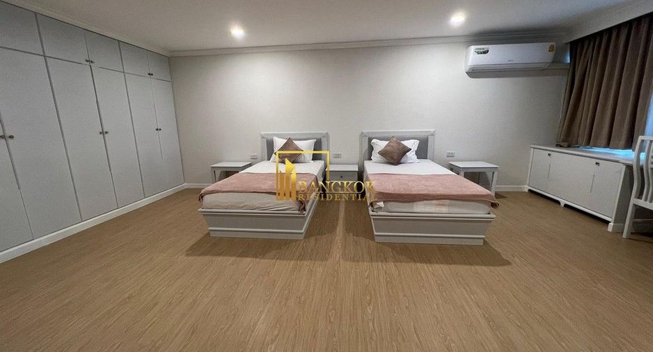 Condo en alquiler y en venta de 4 habitaciones en Watthana, Bangkok