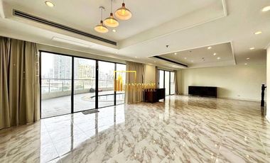 For sale 4 bedrooms condo in Khlong Toei, Bangkok