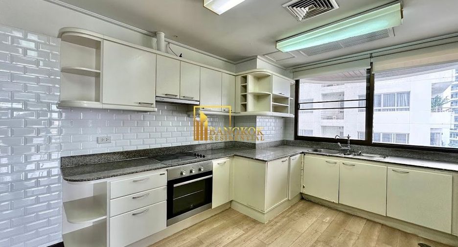 Condo en venta de 4 habitaciones en Khlong Toei, Bangkok