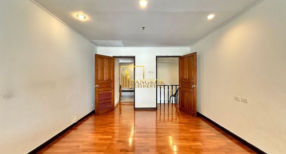 Condo en venta de 4 habitaciones en Khlong Toei, Bangkok