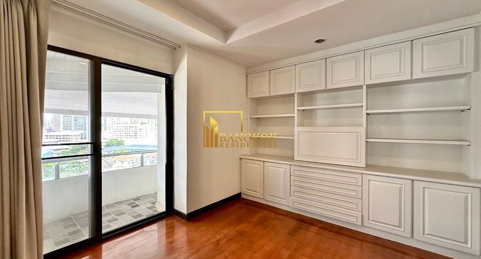 Condo en venta de 4 habitaciones en Khlong Toei, Bangkok