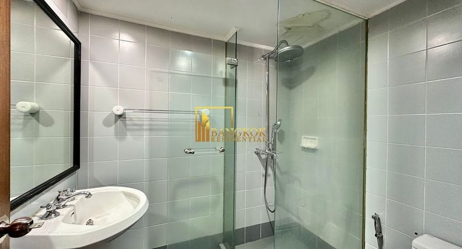 Condo en venta de 4 habitaciones en Khlong Toei, Bangkok