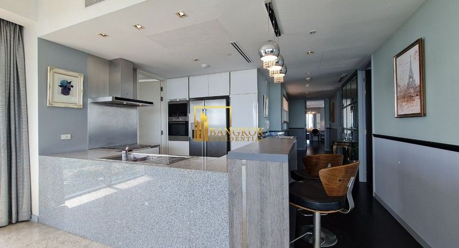 For rent and for sale 3 bedrooms condo in Yan Nawa, Bangkok