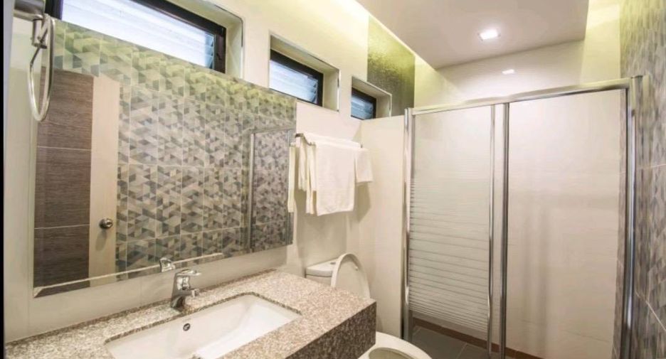 For rent 3 bedrooms condo in Mueang Chiang Mai, Chiang Mai
