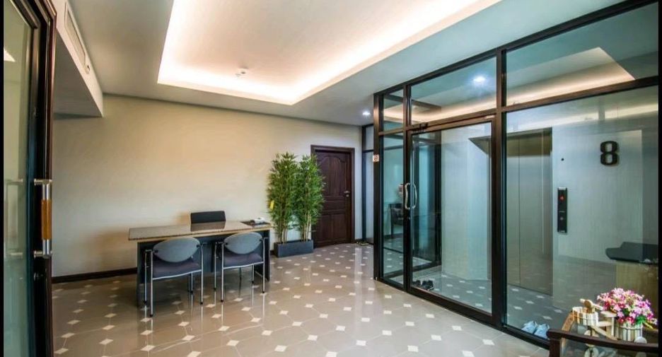 For rent 3 bedrooms condo in Mueang Chiang Mai, Chiang Mai