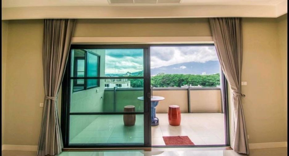 For rent 3 bedrooms condo in Mueang Chiang Mai, Chiang Mai