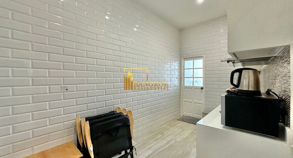 For sale 2 bedrooms condo in Huai Khwang, Bangkok