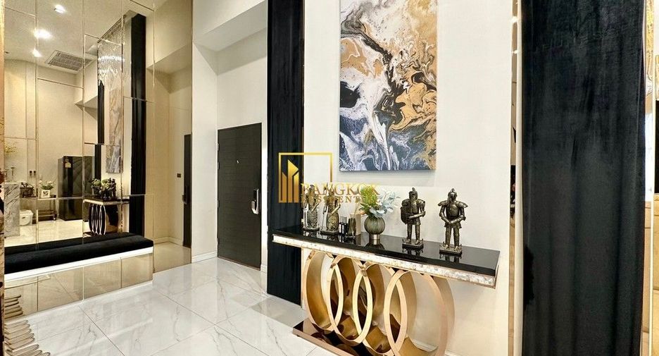 For sale 2 bedrooms condo in Huai Khwang, Bangkok