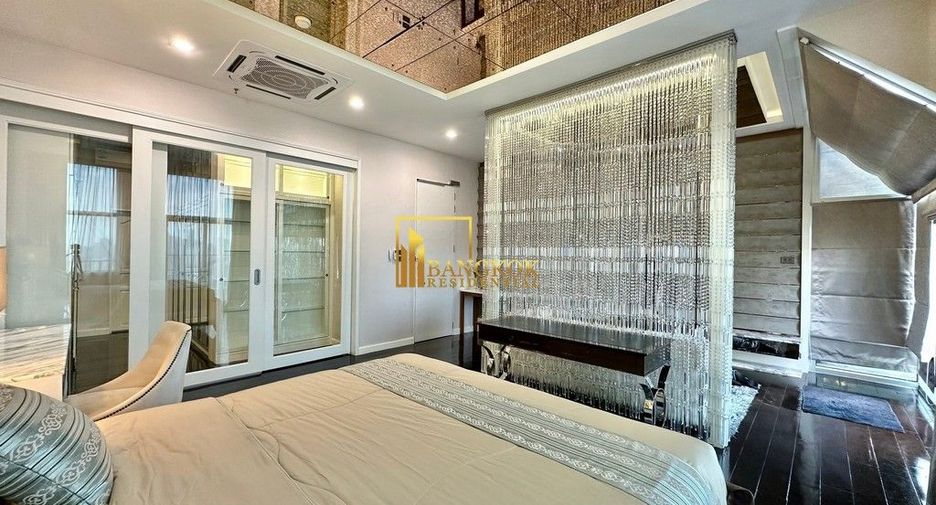 For sale 2 bedrooms condo in Huai Khwang, Bangkok