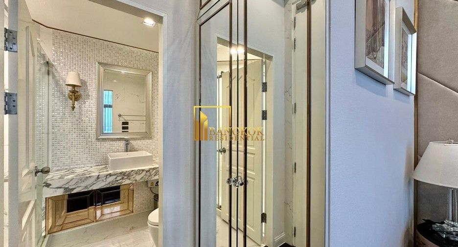 For sale 2 bedrooms condo in Huai Khwang, Bangkok