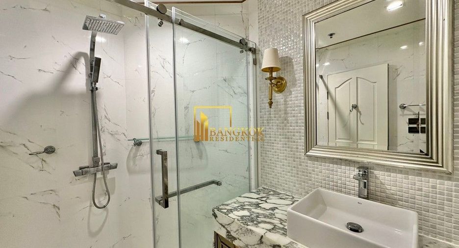 For sale 2 bedrooms condo in Huai Khwang, Bangkok