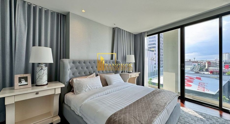 À vendre 2 chambres condo à Watthana, Bangkok