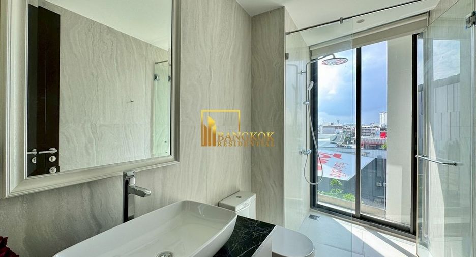 À vendre 2 chambres condo à Watthana, Bangkok
